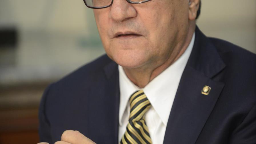 Respaldan demanda del rector de la UASD de mayores recursos