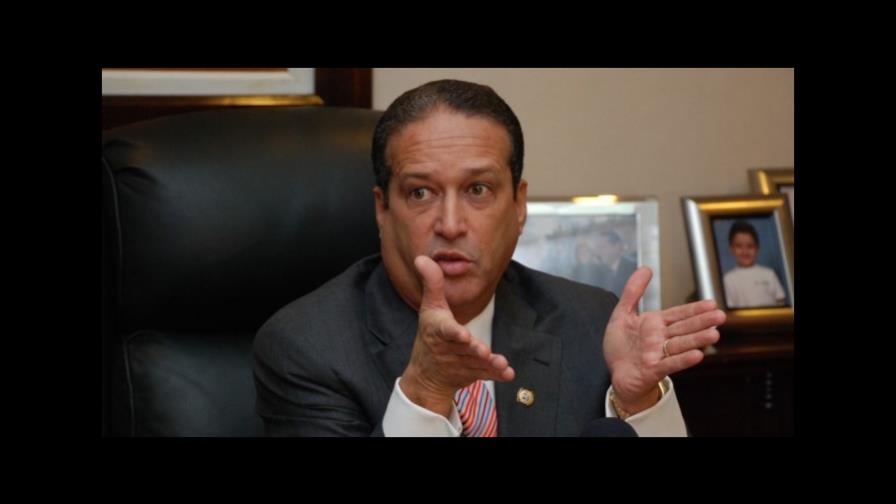 El PLD solicita a la JCE abstenerse de aplicar redistribución de los diputados El PLD solicita a la JCE abstenerse de aplicar redistribución de los diputados