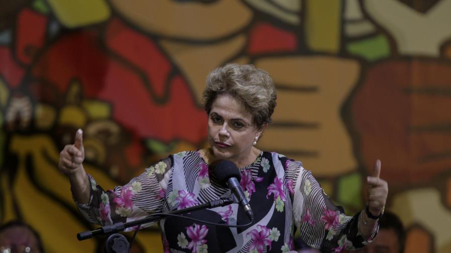 Gobierno de Rousseff cometió y comete “irregularidades graves”, según fiscal