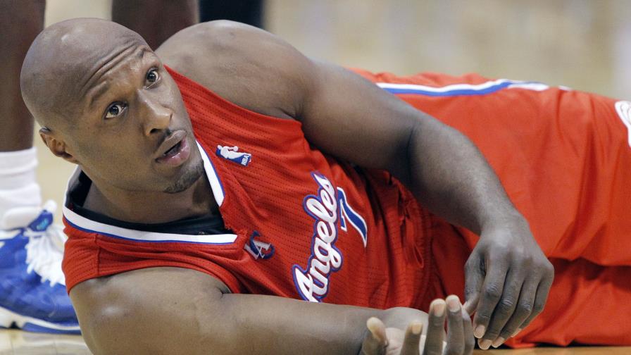 Odom despertó y habló, según vocera de familia