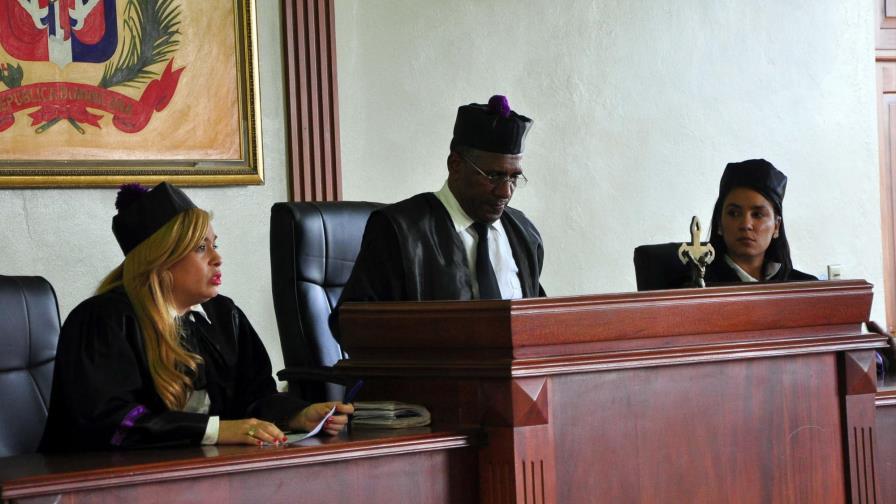 Aplazan juicio de fondo caso familia Bermúdez-Batlle