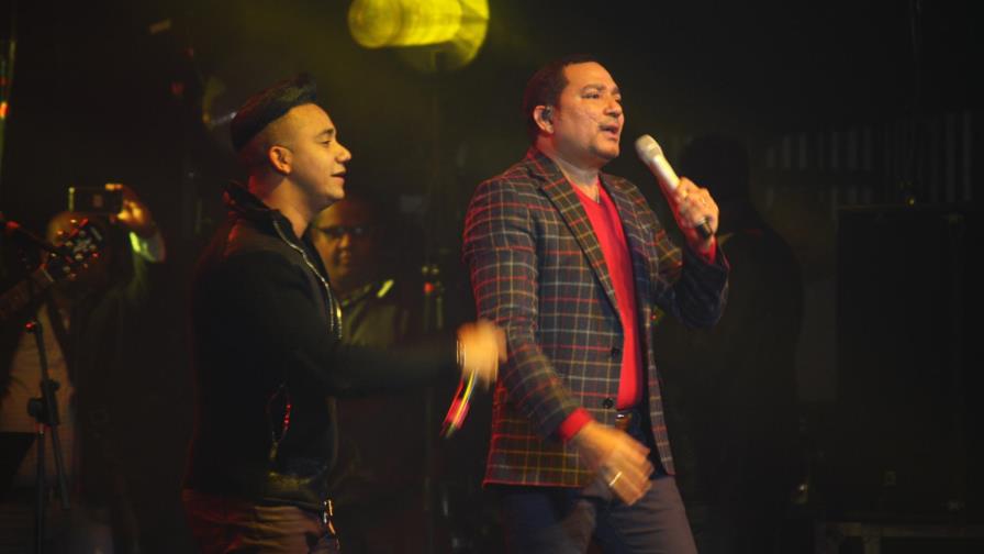 Frank Reyes celebra con éxito sus 20 años en el espectáculo en nueva York