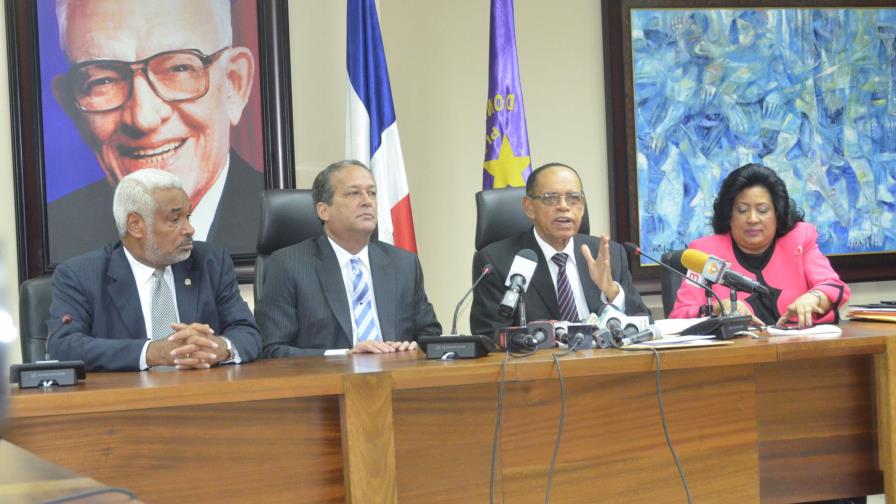 El Comité Político del PLD define el método para ratificar candidatos