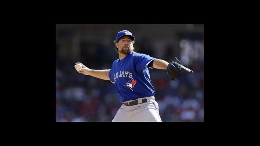  Dickey a partido crucial contra los Reales