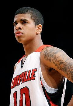 Dos criollos estuvieron con Rick Pitino en su etapa cuestionable