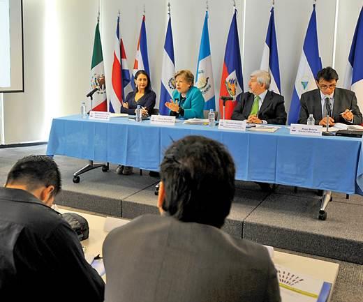 América Latina debe optar por facilitación comercial para enfrentar desafíos de la economía mundial