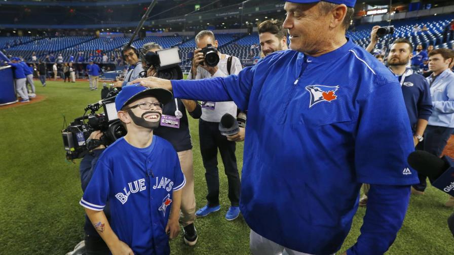 Vídeo: “Mini Bautista” acapara la atención en Toronto 