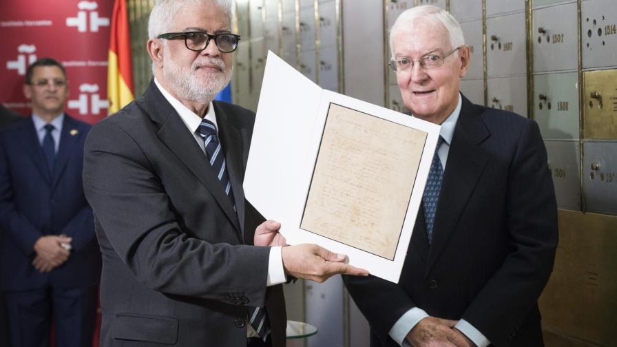 El legado de Henríquez Ureña entra en la Caja de los Libros del Cervantes