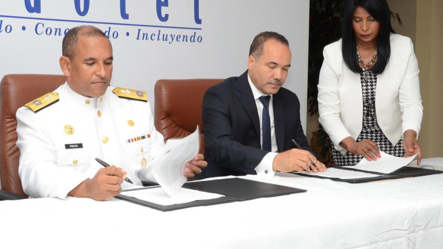 Firman acuerdo de seguridad marítima