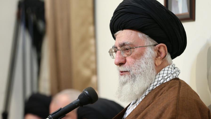 Líder supremo iraní respalda el acuerdo nuclear 