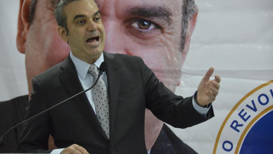 Luis Abinader advierte sobre excesos en el Presupuesto Nacional