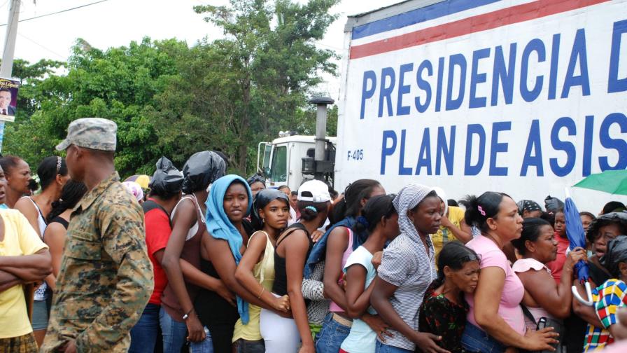 Vientos navideños: Gobierno repartirá más de un millón de cajas en las pascuas