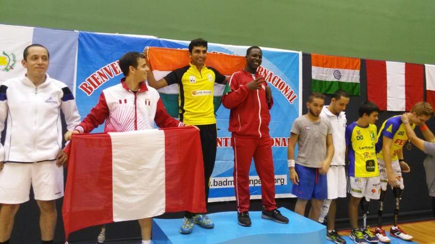 Pusten se llevó el oro parabadminton de Perú