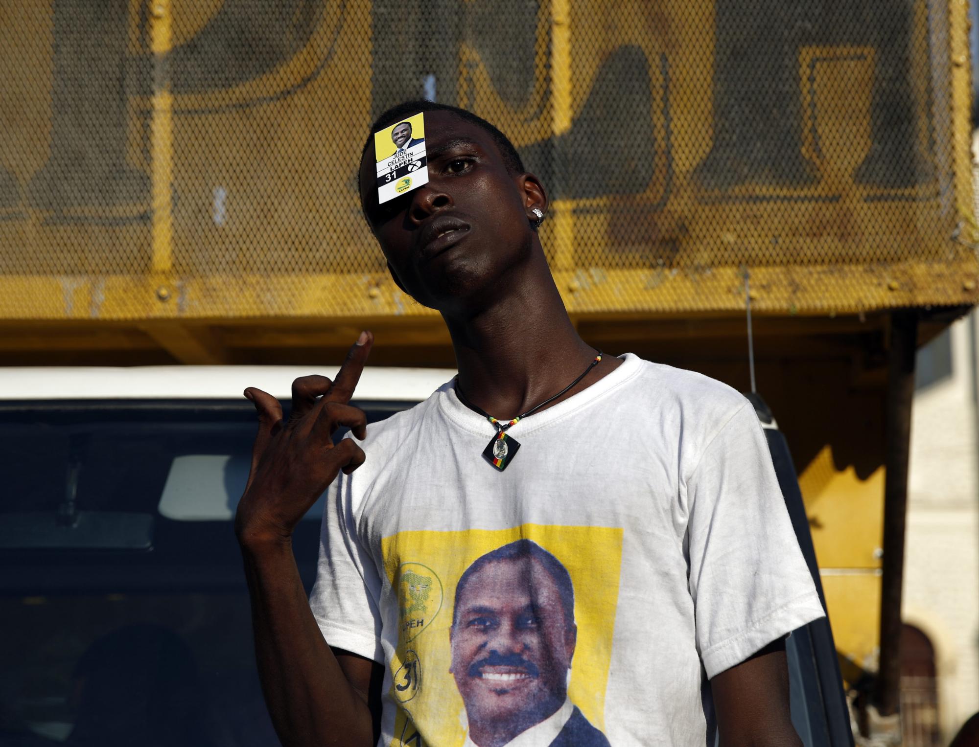 Simpatizante del candidato presidencial Jude Celestin.