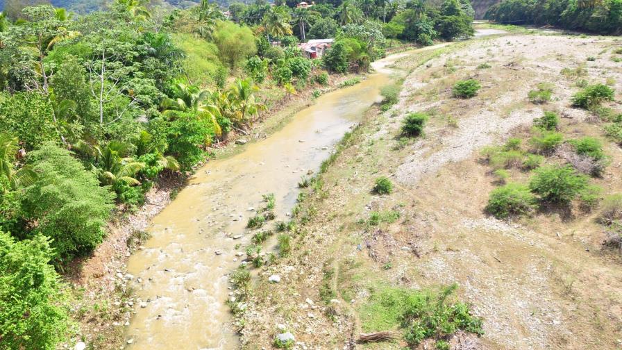Lluvias llenan ríos de Puerto Plata