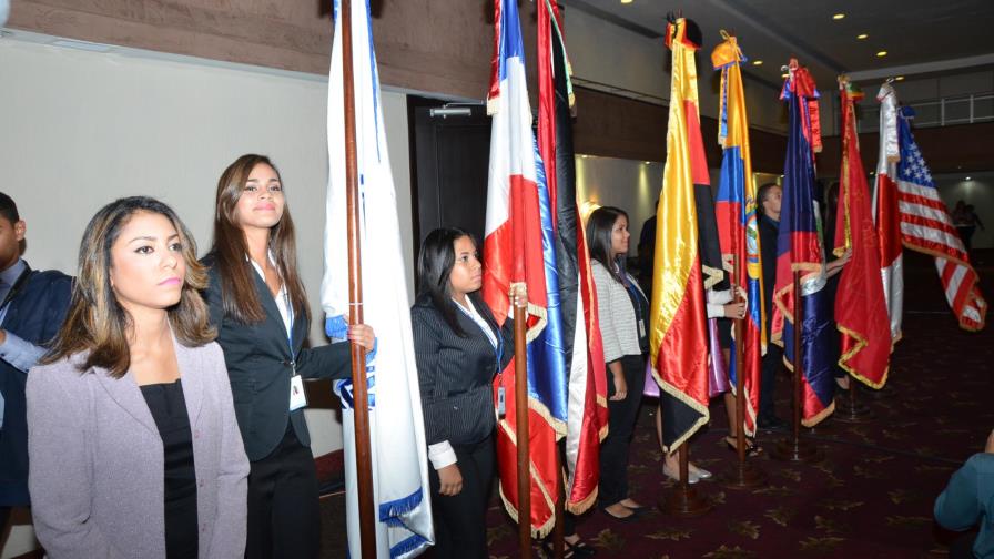 Más de mil estudiantes participan en la Conferencia Internacional de Las Américas 2015