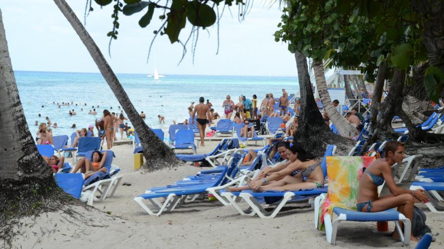 El Caribe registra aumento de turistas del 5.8% en el primer semestre de 2015