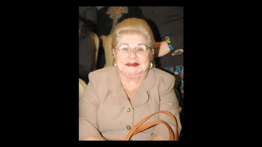 Sepultan Rosita Fadul de Villamán, exgobernadora de Santiago