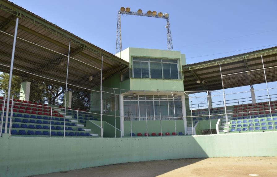 Estadios de softbol del Centro Olímpico, hogar de eventos institucionalizados