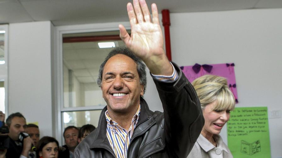 Primeros sondeos dan ventaja a Daniel Scioli pero abren puerta a una segunda vuelta