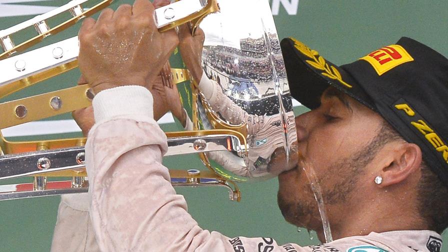 Hamilton, el campeón excéntrico que desoyó a los expertos e inmortalizó el 44