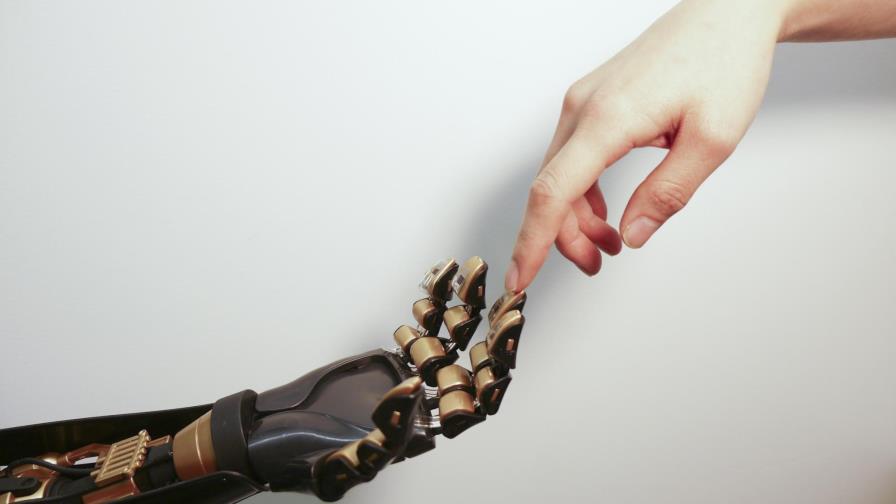 Un paso adelante en las prótesis humanas que “recrean” el tacto Un paso adelante en las prótesis humanas que “recrean” el tacto