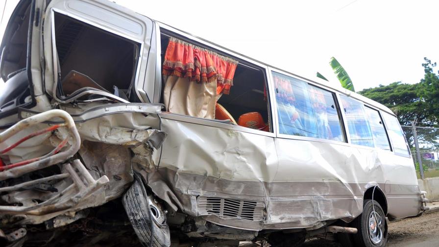Tres muertos y nueve heridos en accidente autopista Joaquín Balaguer