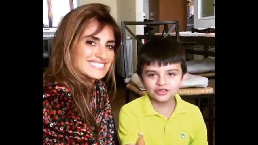 Penélope Cruz abre cuenta oficial en Twitter por una buena causa Penélope Cruz abre cuenta oficial en Twitter por una buena causa