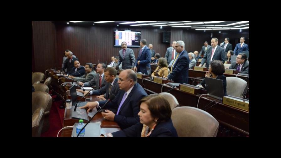 Diputados aprueban de urgencia proyecto de examen único para el ejercicio de la medicina 