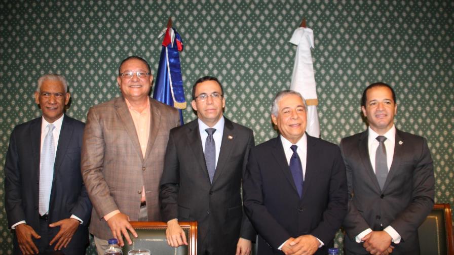 Alcaldes encabezarán operativo para combatir el dengue en el Gran Santo Domingo