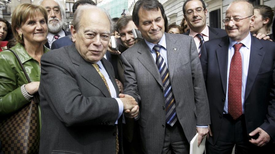 Policía española registra viviendas de expresidente catalán 