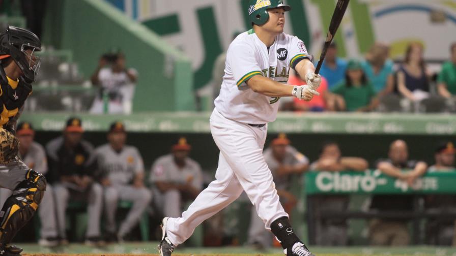 Las Estrellas vencen a las Águilas gracias a su pitcheo y un rally de cinco carreras