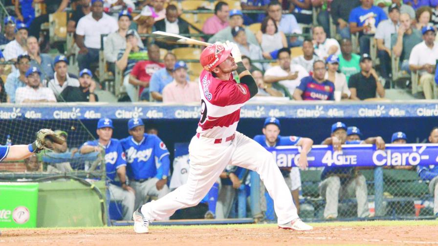 El Escogido gana quinto al hilo y va solo en el tercero