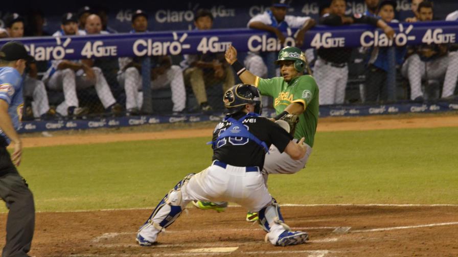 Estrellas vence Licey, y pasan primer lugar