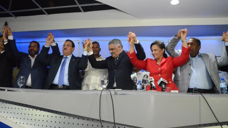 El PRM minimiza las salidas y pases de sus dirigentes y militantes al PRD 