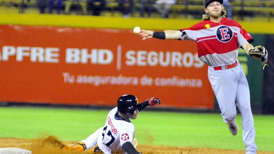 El Escogido gana sexto en fila y hunde más a las Águilas en el sótano