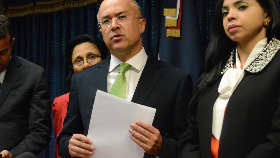 Procurador atribuye a debilidades de la Justicia la fuga de pilotos franceses