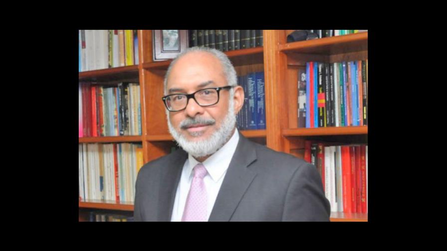 Persio Maldonado afirma clase política no descubre el gran beneficio de hacerlo bien