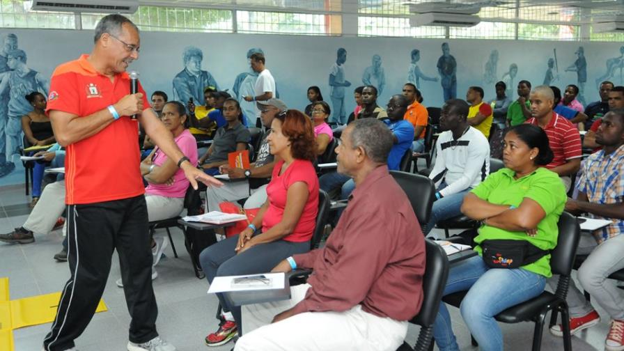 Federación de Atletismo celebra el Nestlé Healthy-Kids