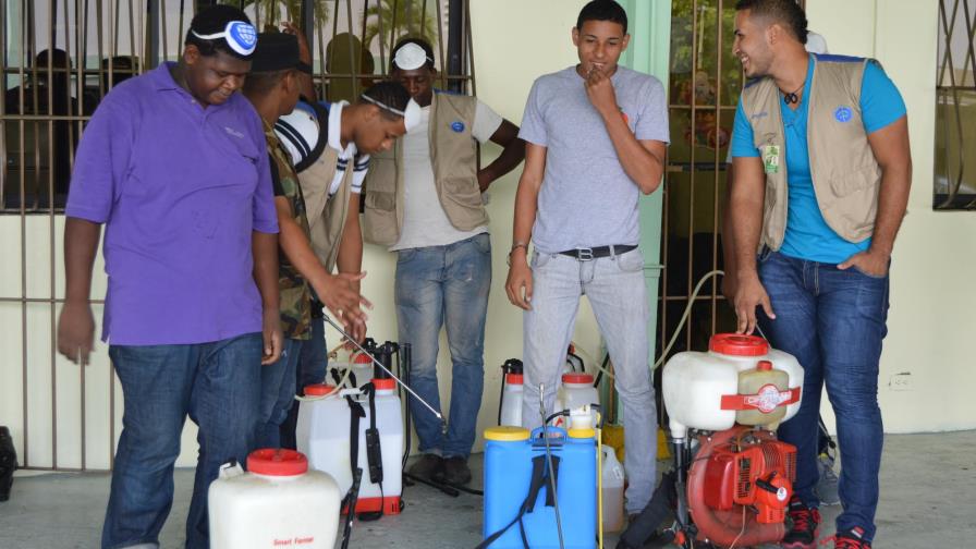 OTTT distribuye unos 6 mil volantes educativos en inicio jornada de fumigación contra el dengue