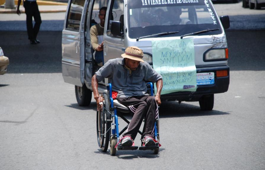 Discapacitados piden a la OMSA que les facilite accesibilidad a los autobuses
Discapacitados piden a OMSA accesibilidad  
