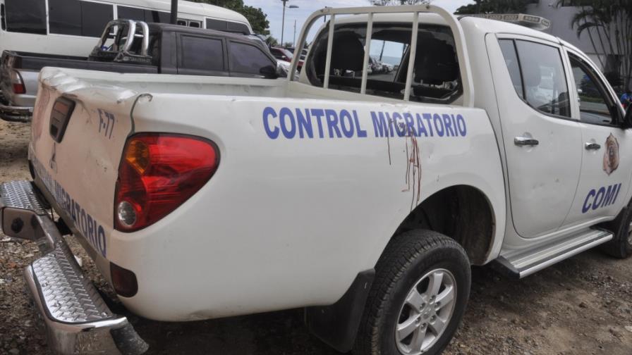 Haitianos agreden miembros de Migración para evitar ser detenidos