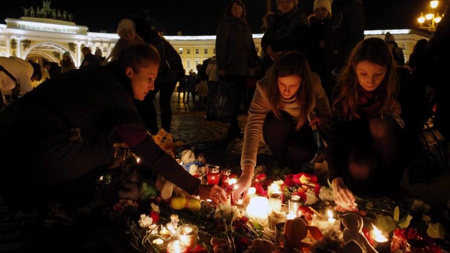 Sigue reconocimiento de víctimas de avión ruso entre incógnitas sobre causas