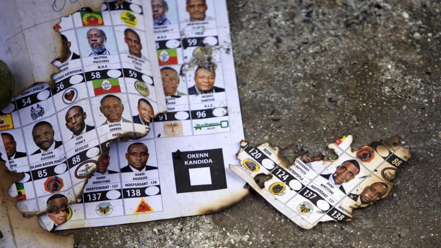 Posponen para el jueves resultados preliminares elecciones de Haití por quejas de fraude