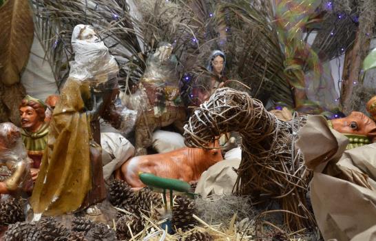 Pura Rondón, 85 años haciendo el Nacimiento del Niño Jesús