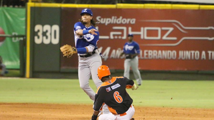 El Licey se queda solo en el primer lugar