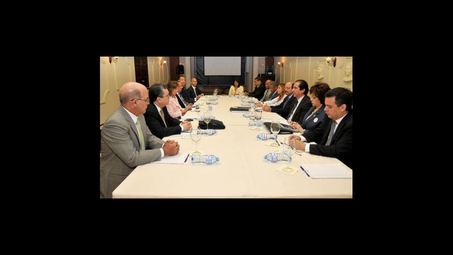 Veedores renuncian; dicen Inabie violó Ley Libre Acceso