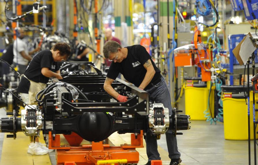 Empresa Ford llega a un      acuerdo con sindicato  de trabajadores