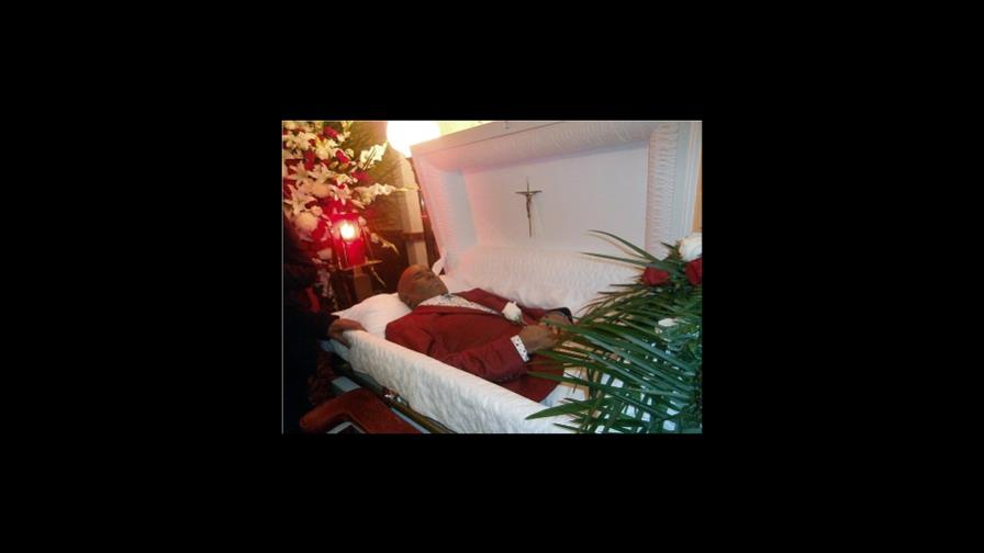 Cientos despiden a Benny Sadel 