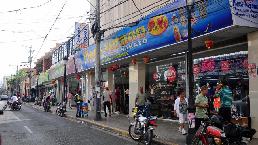 Gran parte del comercio de Santiago está activo hoy Gran parte del comercio de Santiago está activo hoy